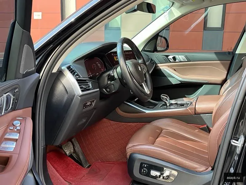 BMW X7 6