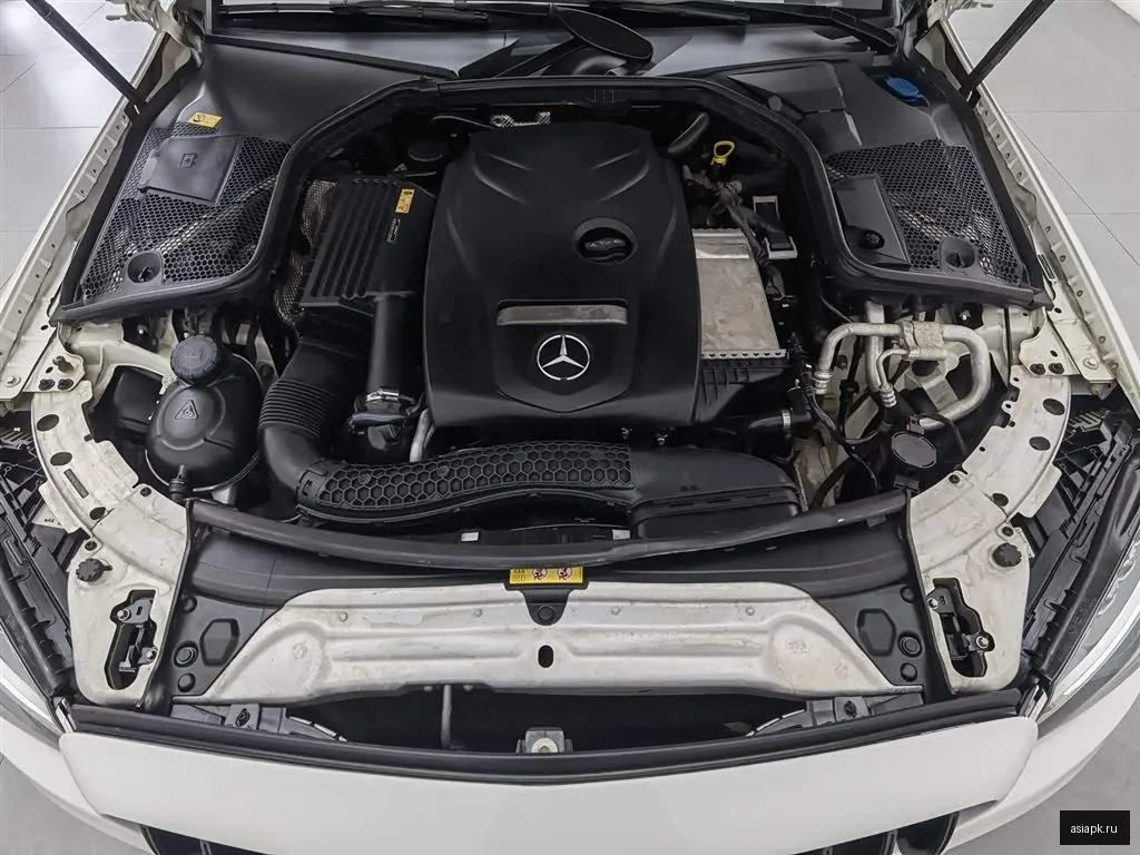 Mercedes-Benz C-Class 6
