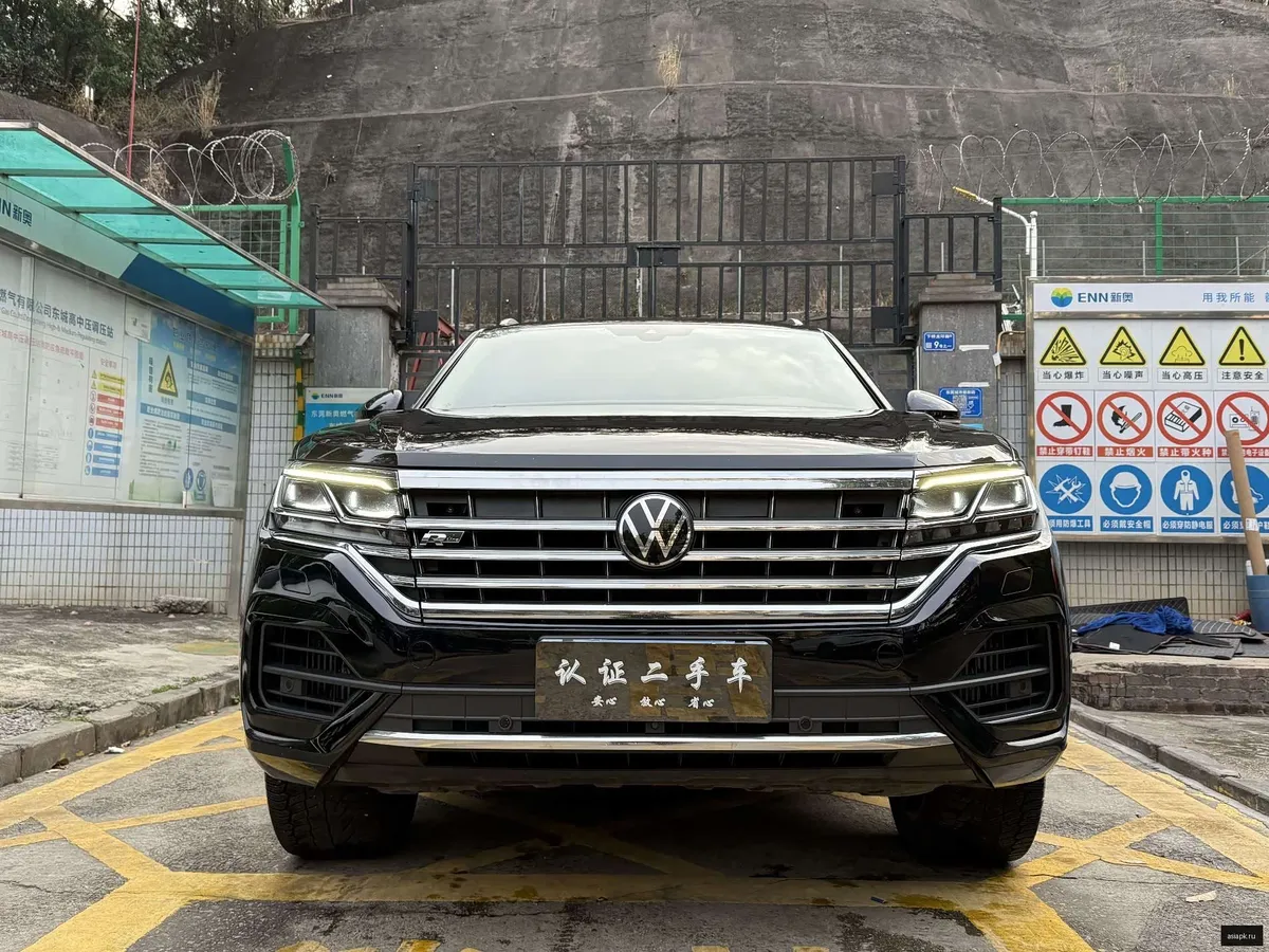 Volkswagen Touareg 3