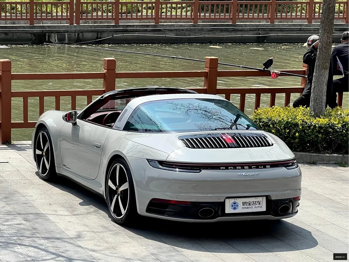 Porsche 911 6