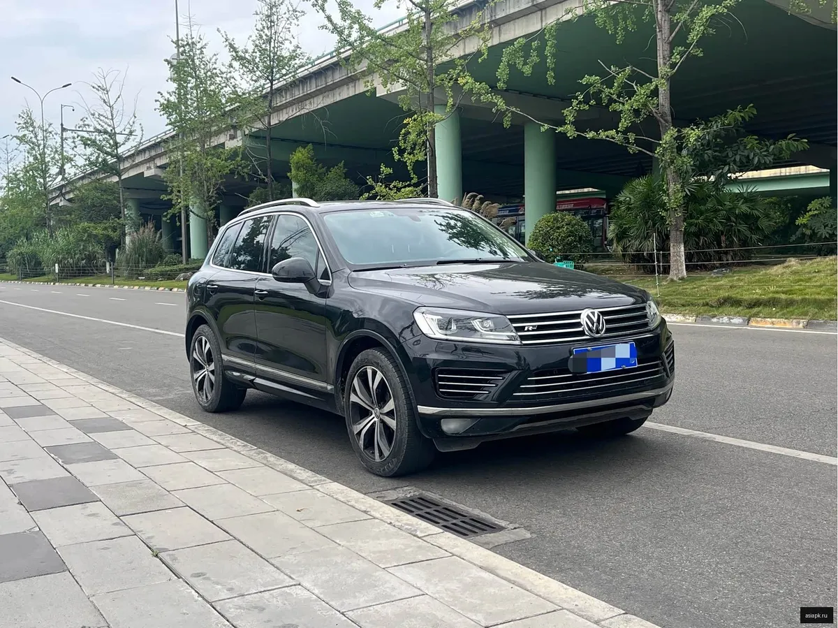Volkswagen Touareg 3