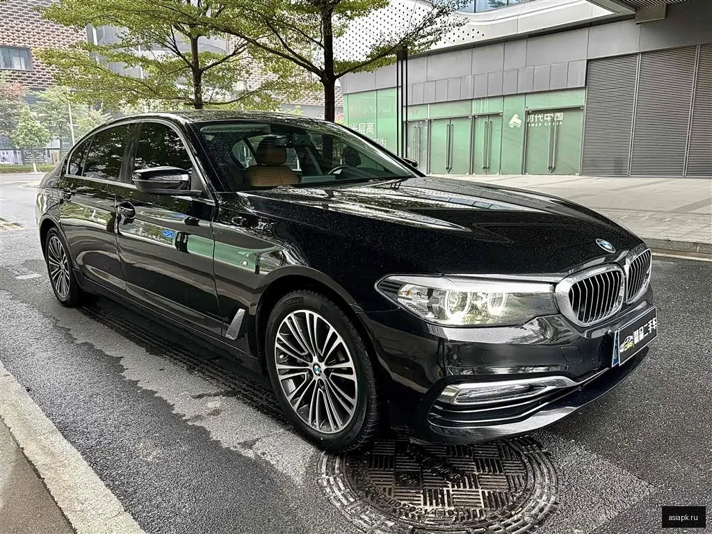 BMW 5-Series 3