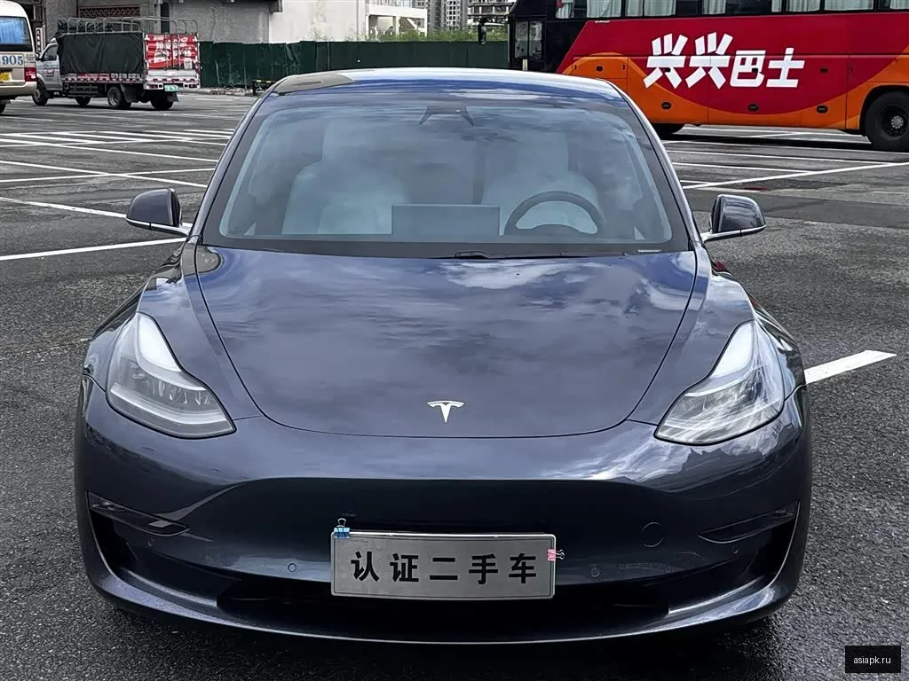 tesla Model Y 2
