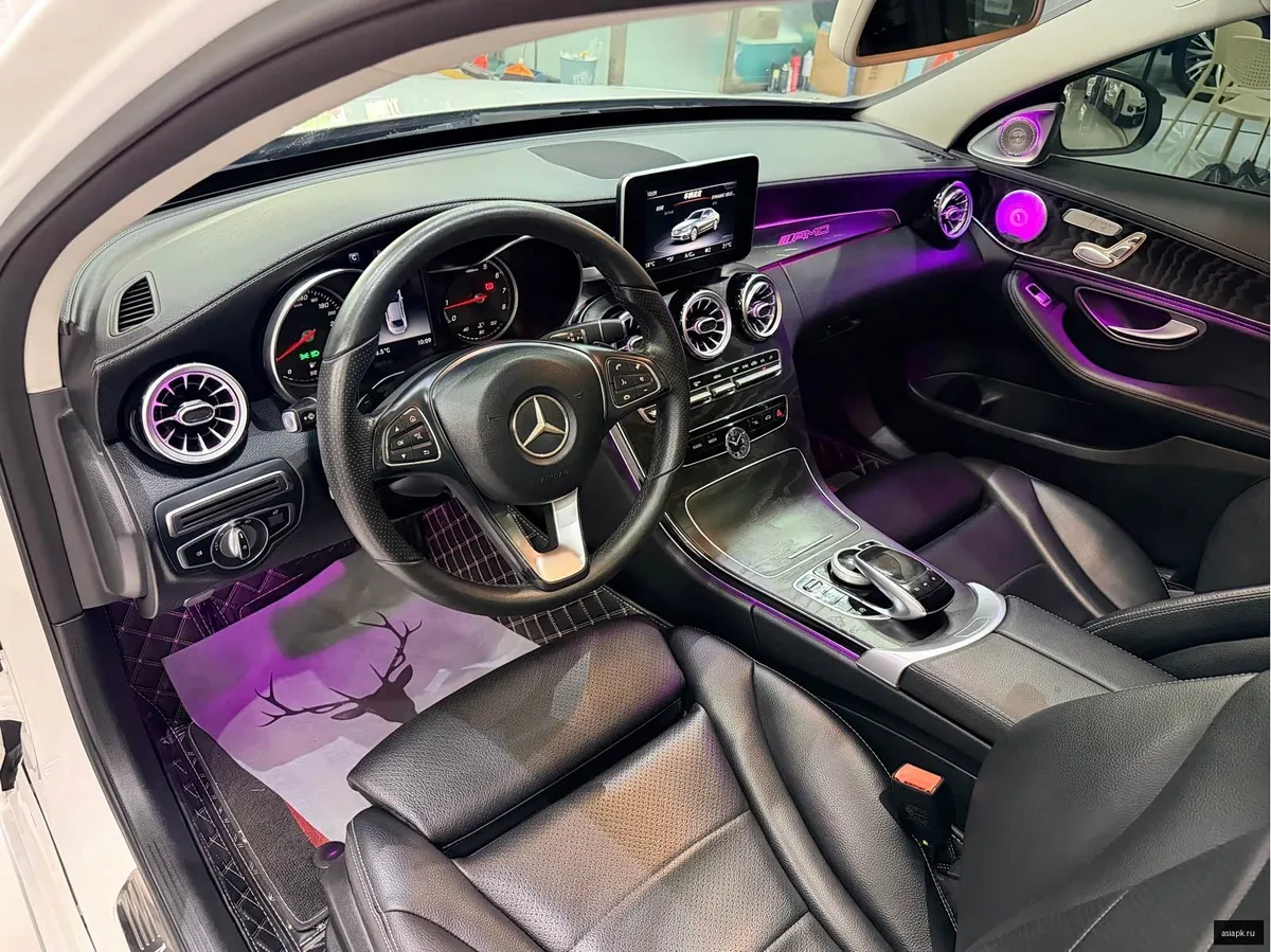 Mercedes-Benz C-Class 5