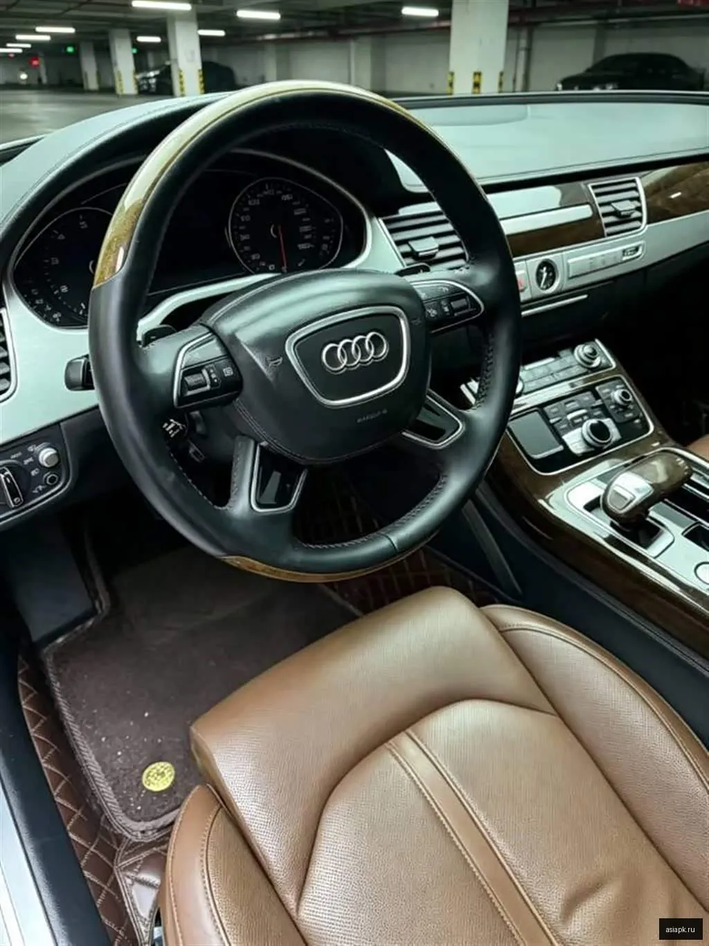 Audi A8 6
