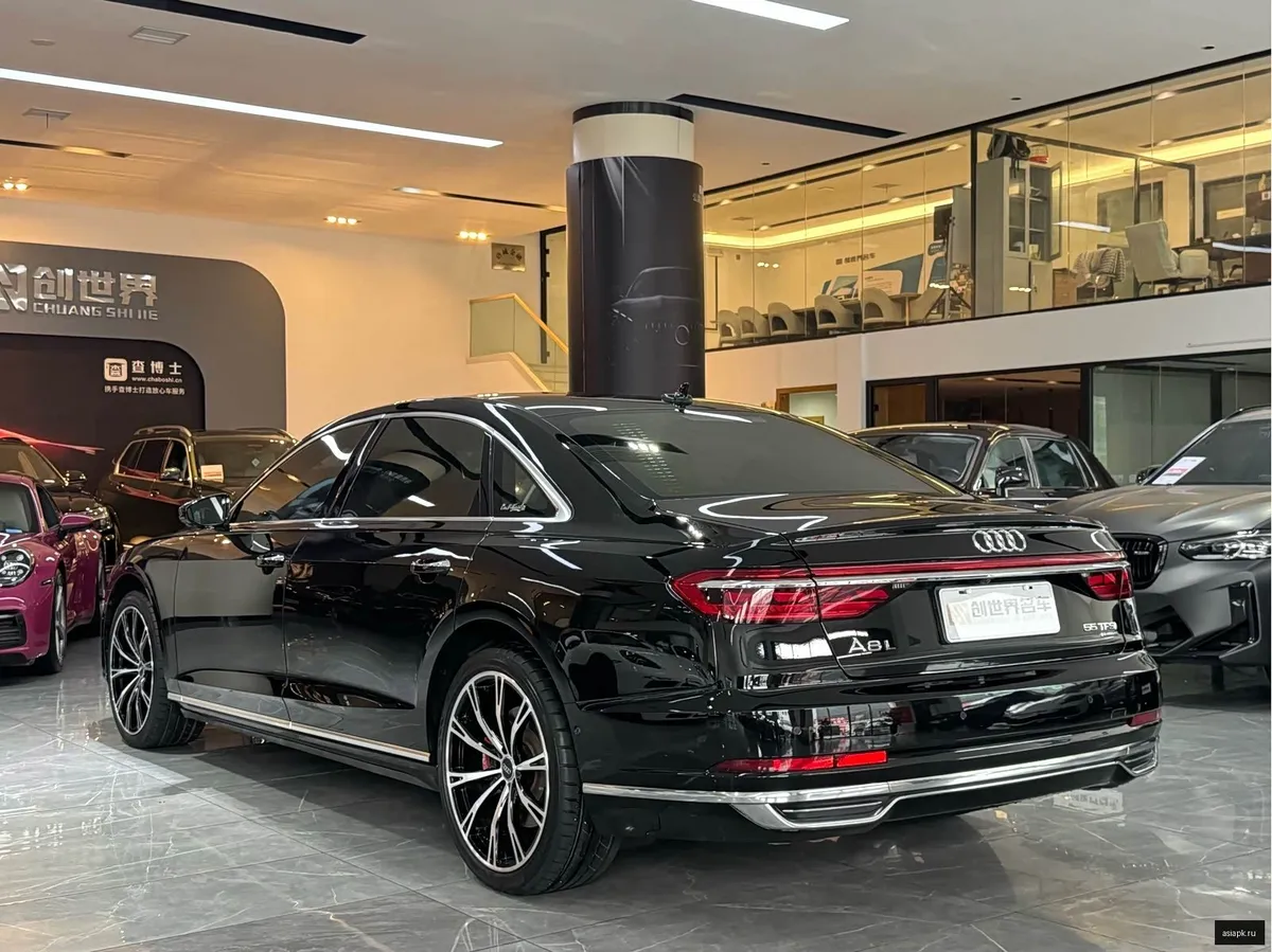 Audi A8 4