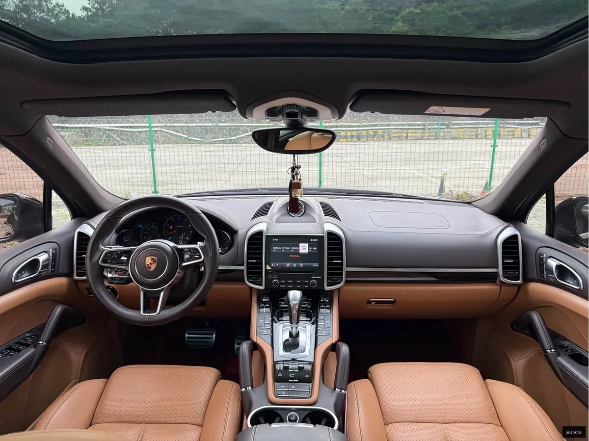 Porsche Cayenne 6