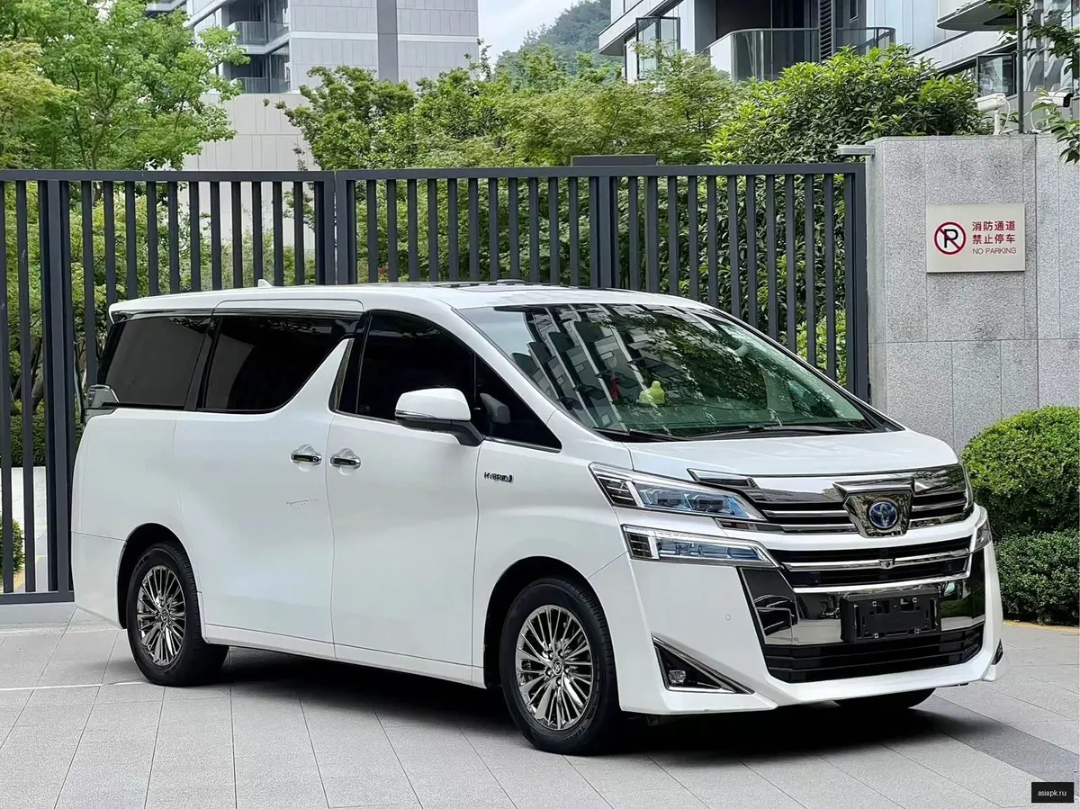 Toyota Vellfire 3