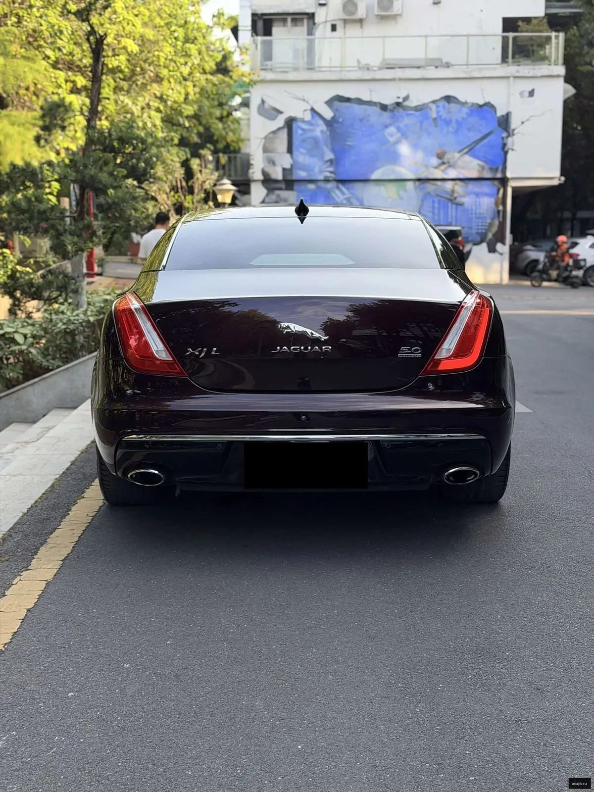 Jaguar XJ 3