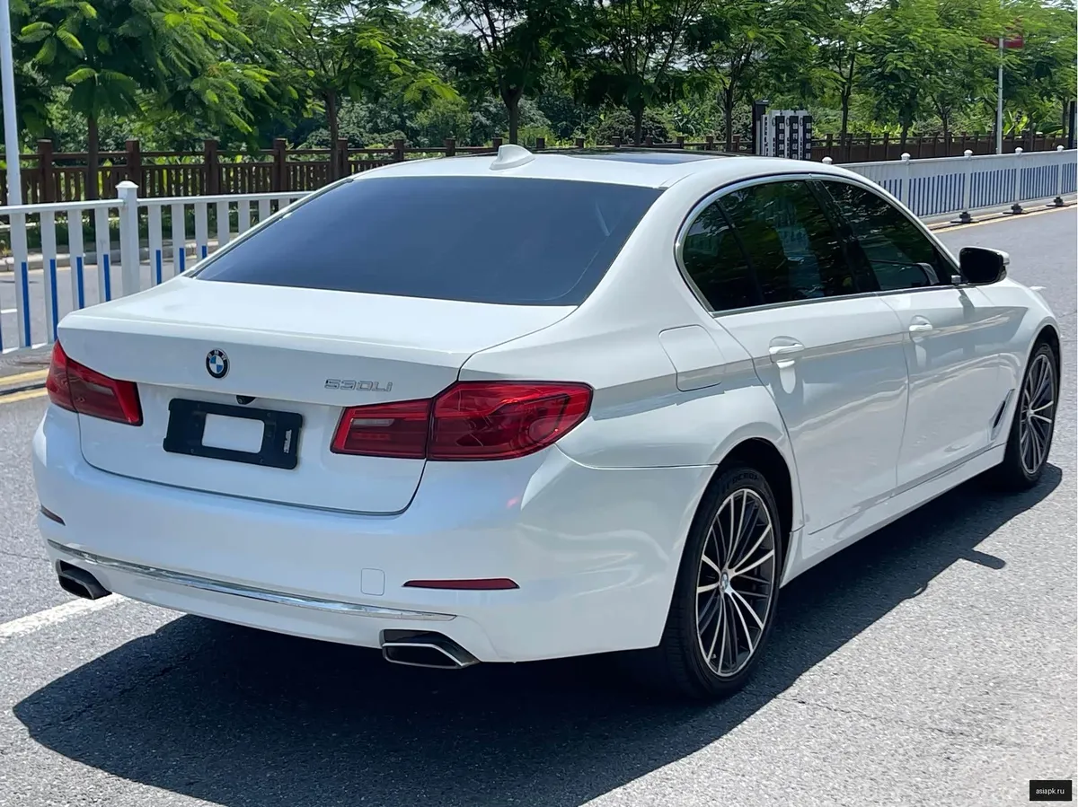 BMW 5-Series 6