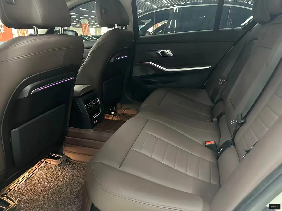 BMW 3-Series 6