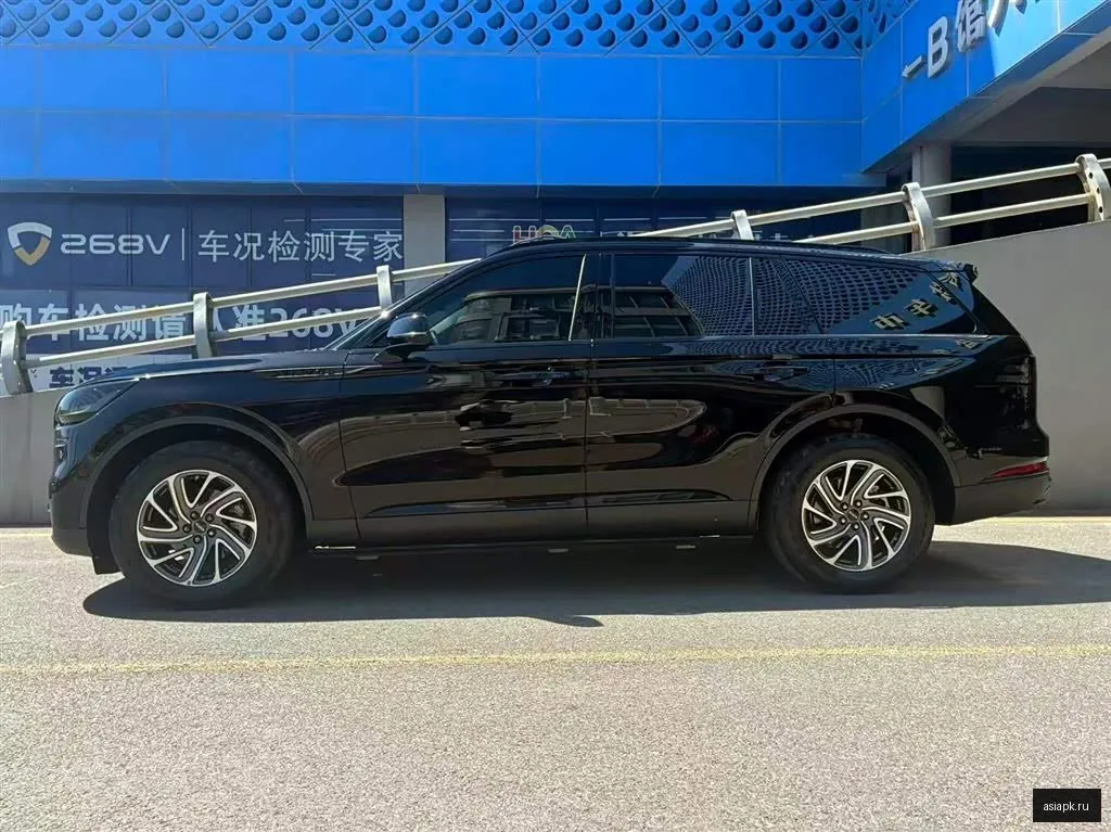 Lincoln Aviator 3