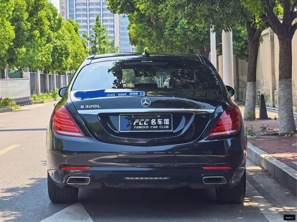 Mercedes-Benz S-Class 4