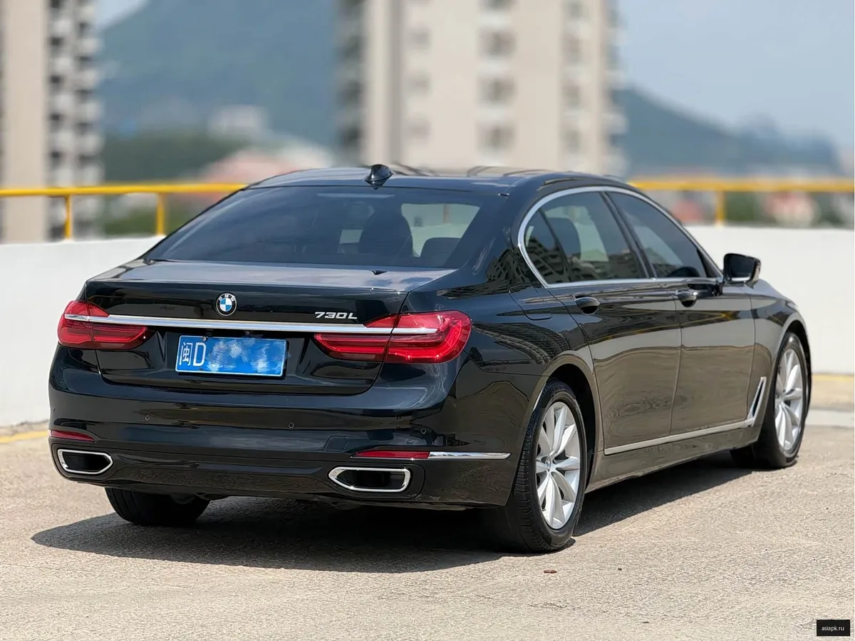 BMW 7-Series 6