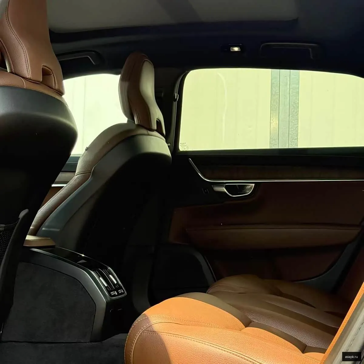 Volvo S90 6