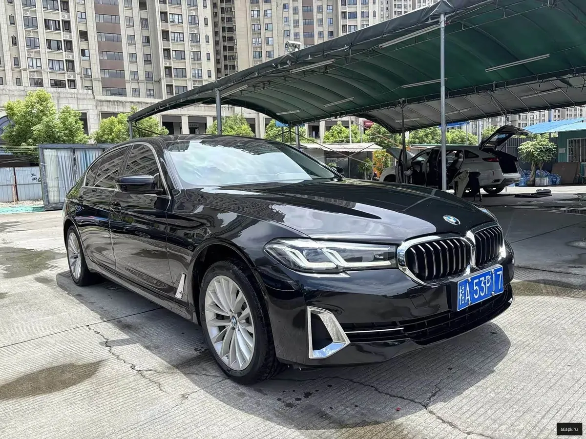 BMW 5-Series 3