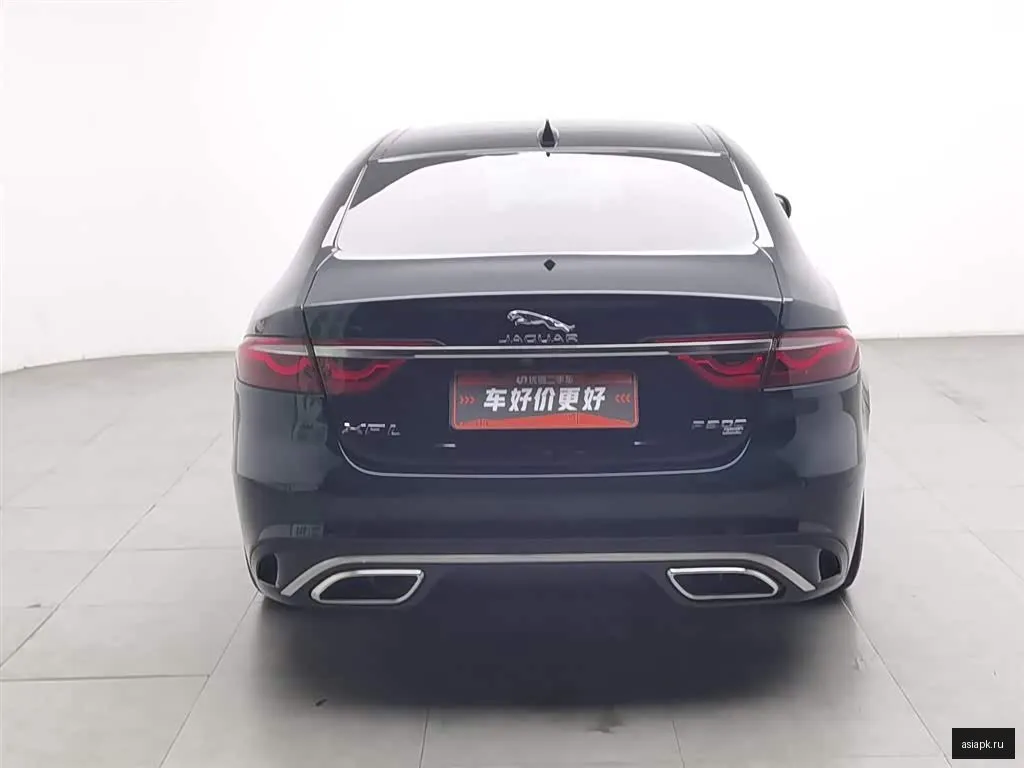 Jaguar XF 4