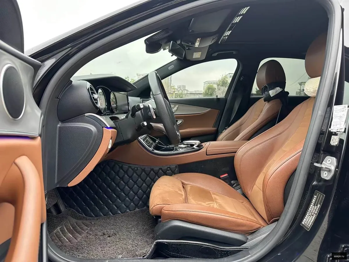 Mercedes-Benz E-Class 5