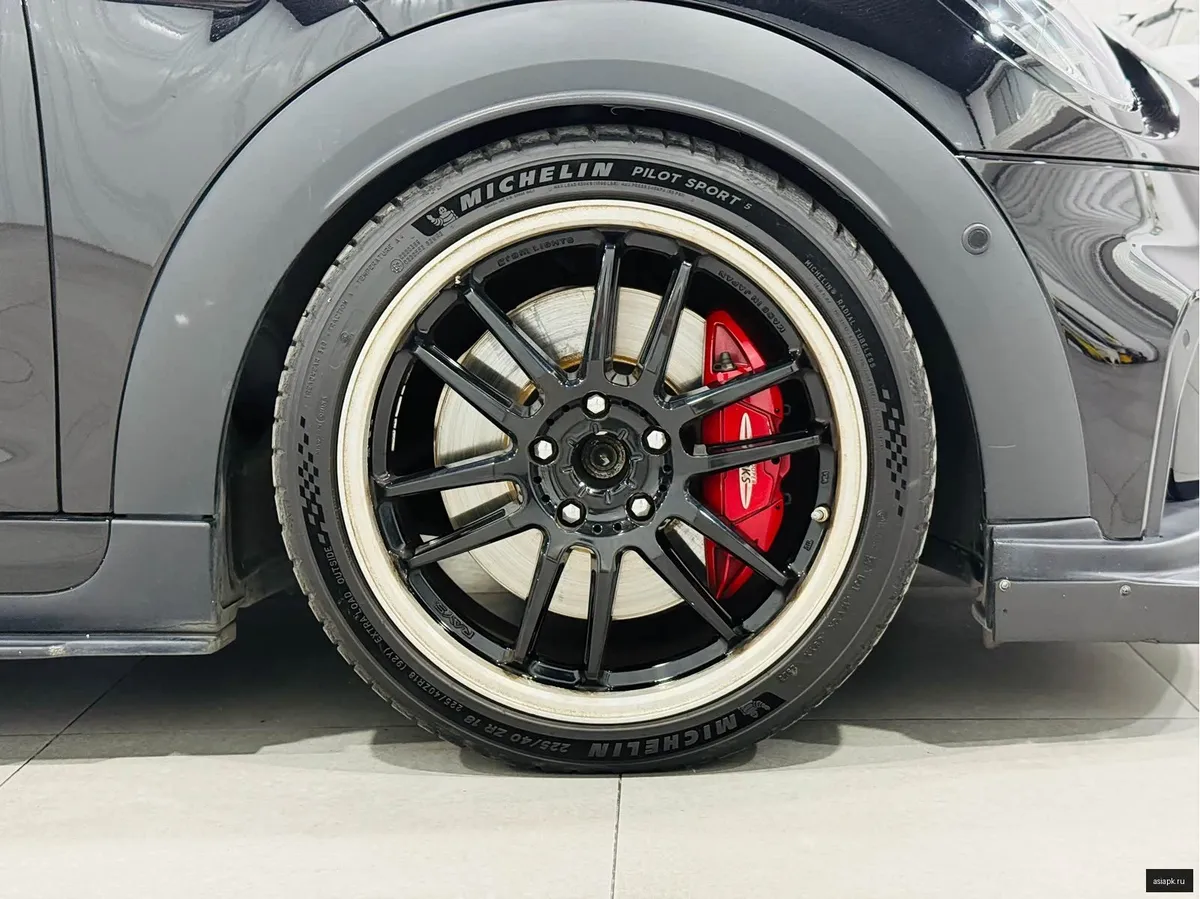 MINI Hatch 4