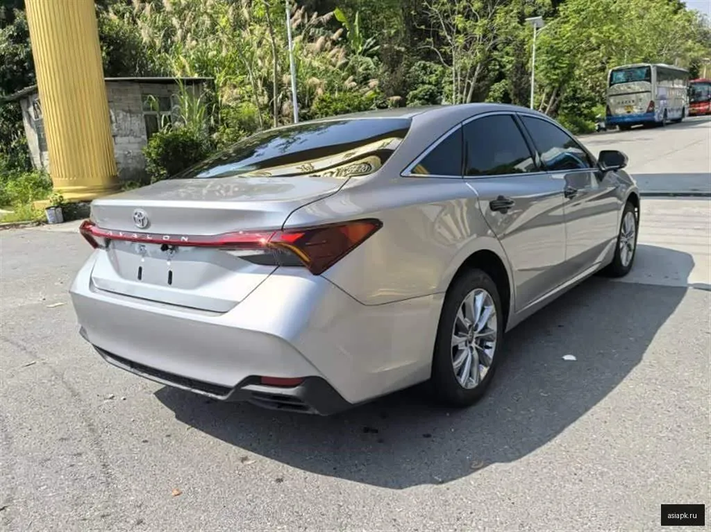 Toyota Avalon 3