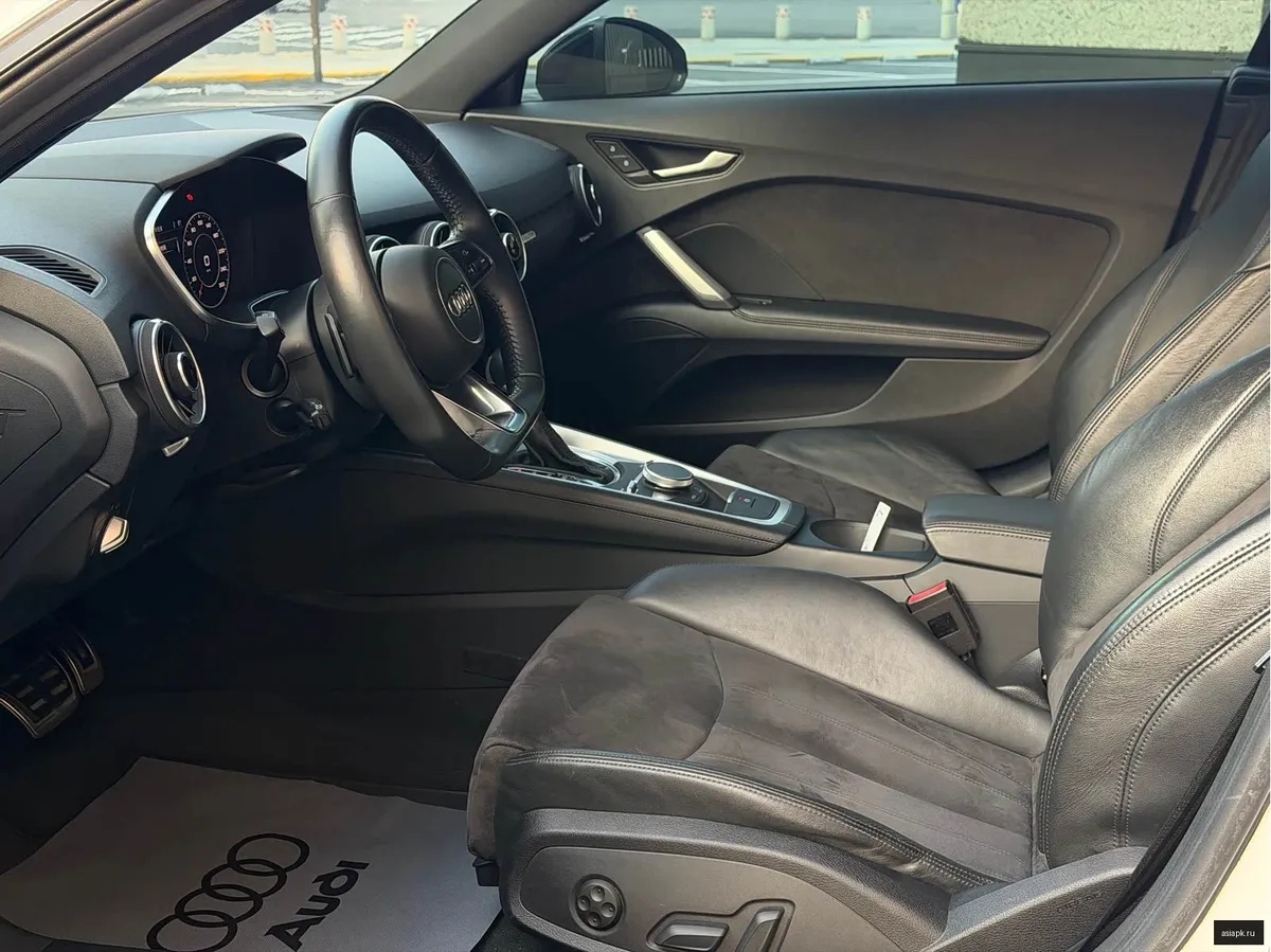 Audi TT 5