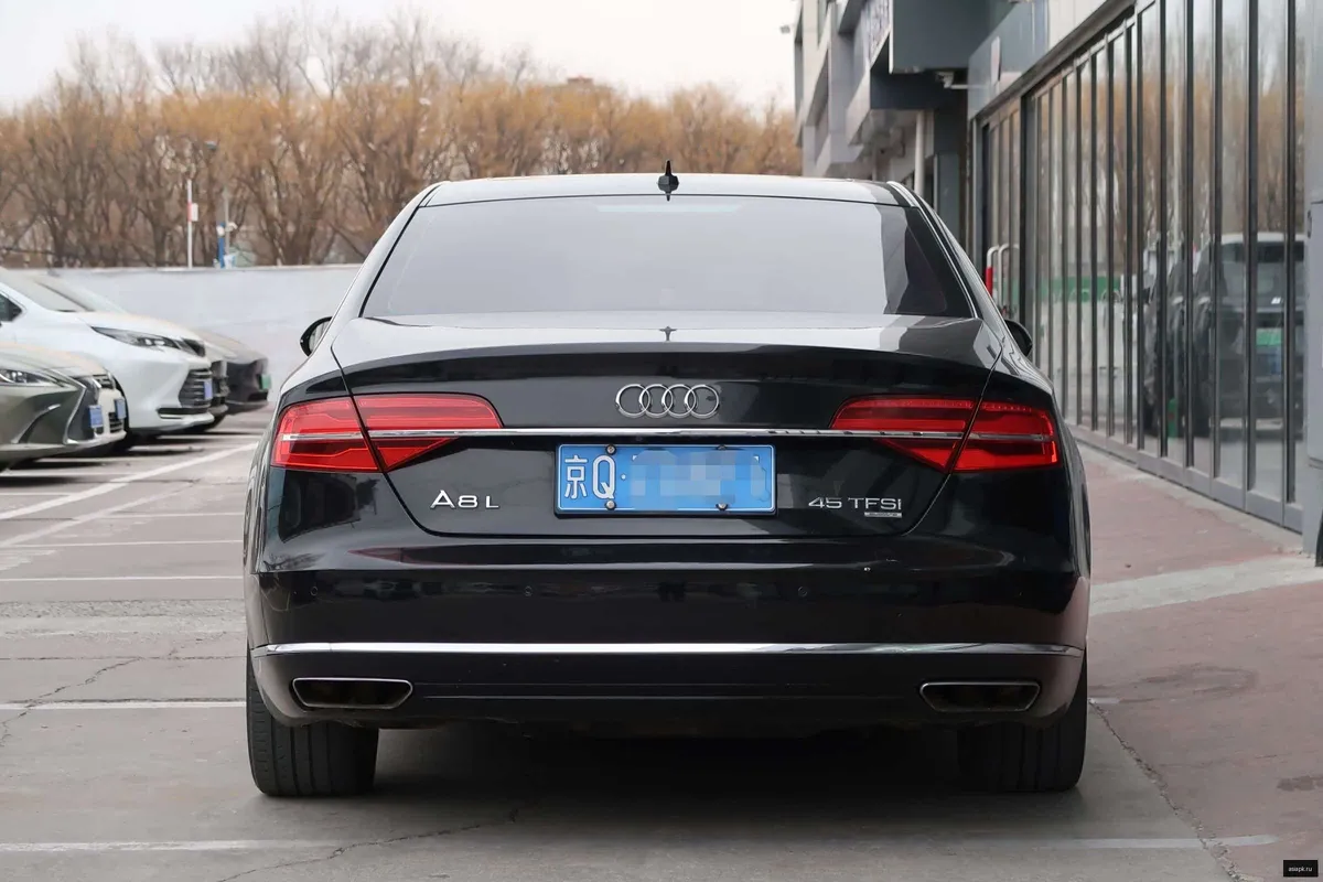 Audi A8 3