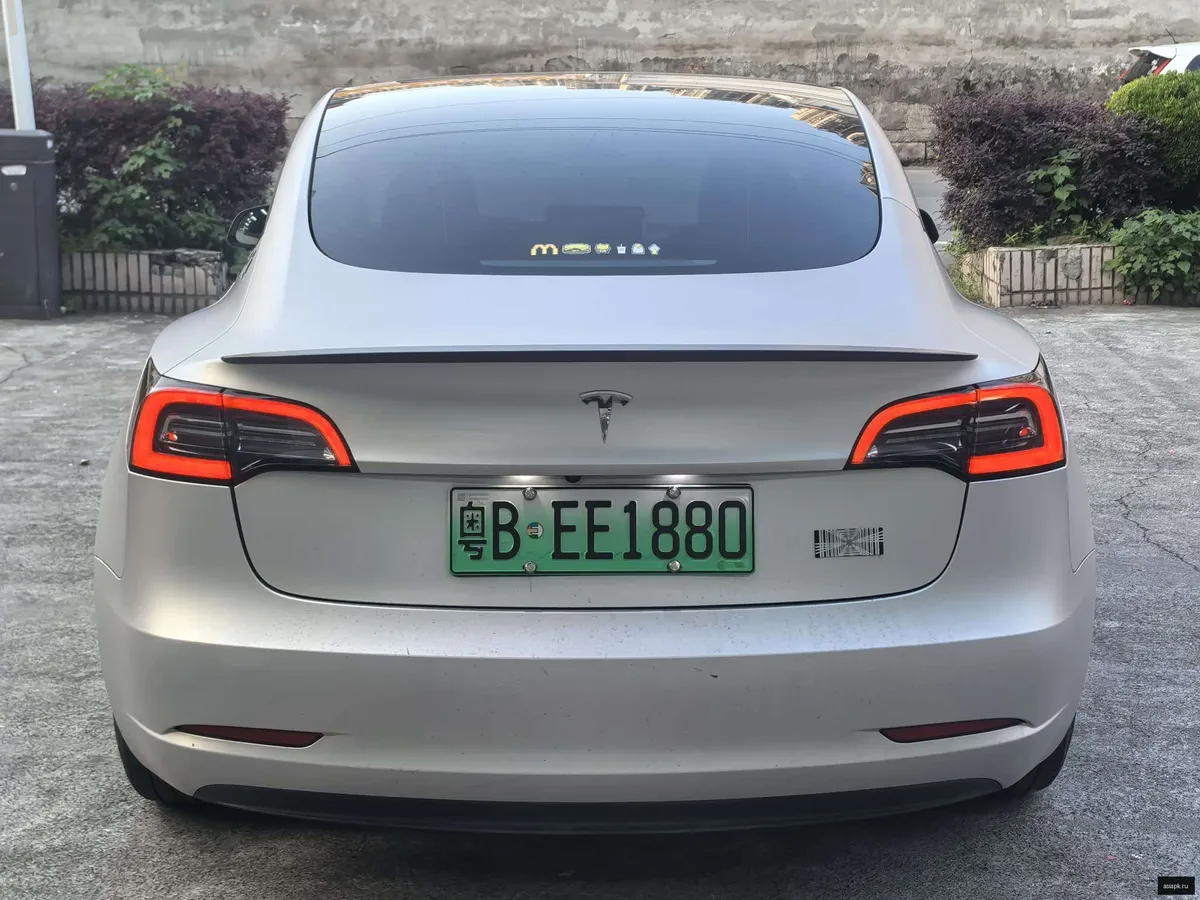 tesla Model Y 3