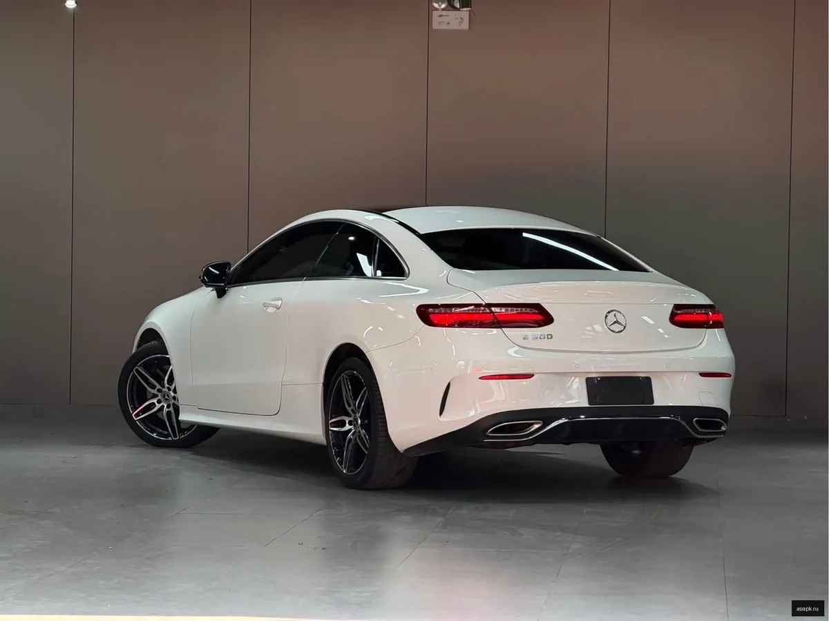 Mercedes-Benz E-Class 6