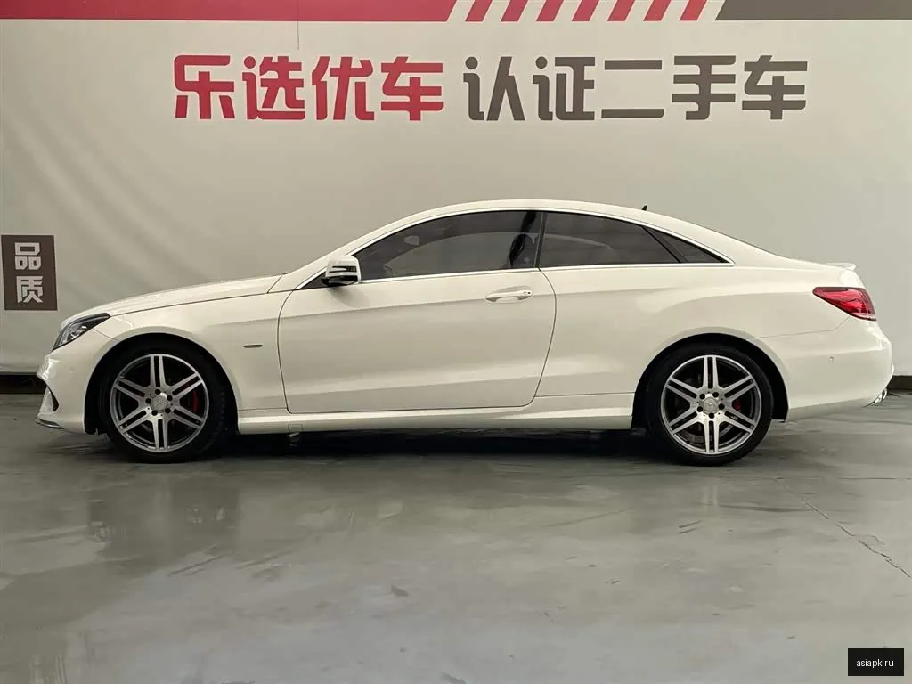Mercedes-Benz E-Class 3