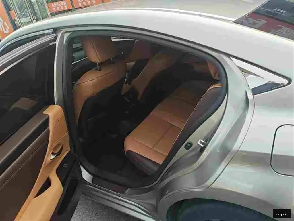 Lexus ES250 6