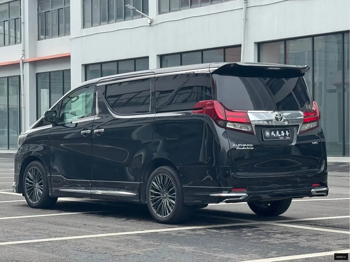 Toyota Alphard 6