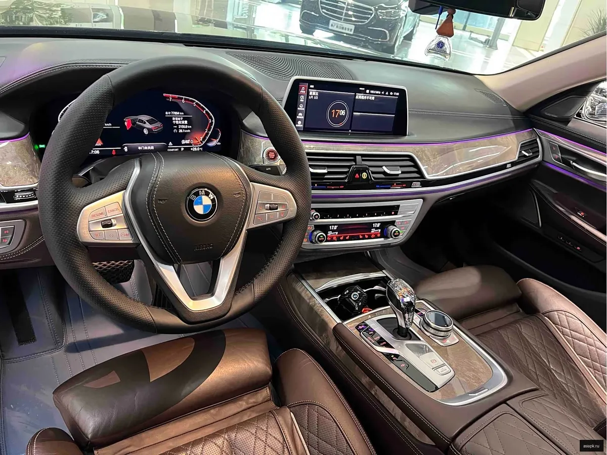 BMW 7-Series 5