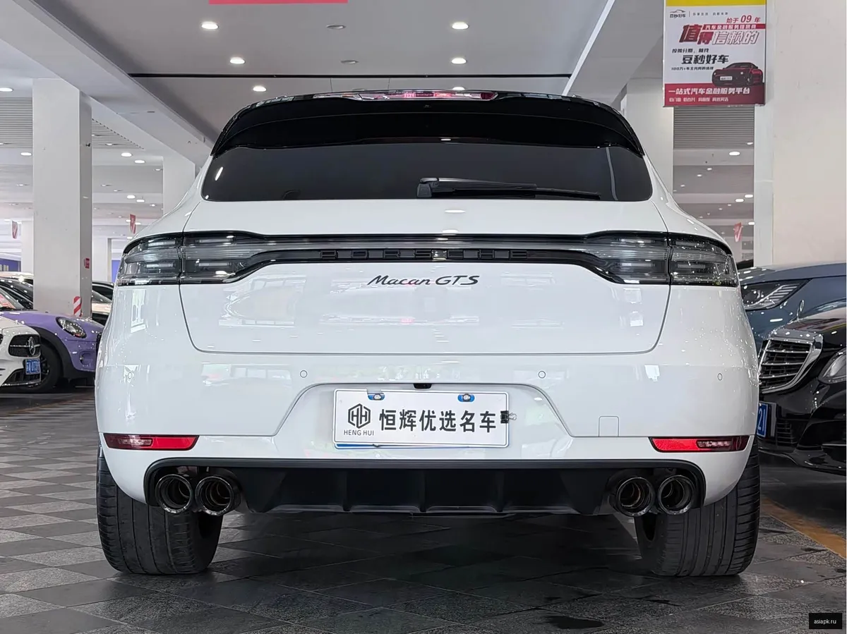Porsche Macan 3