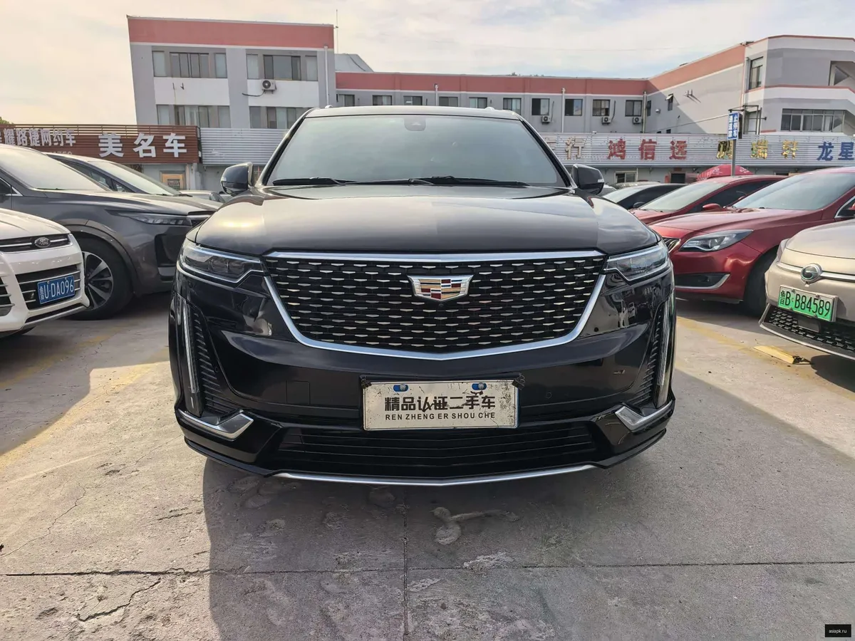 Cadillac XT6 2