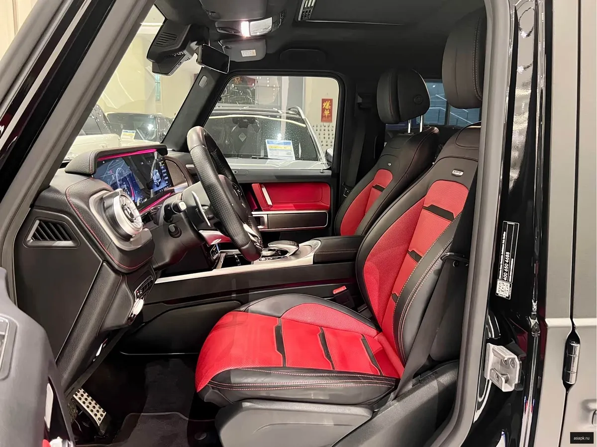 Mercedes-Benz G-Class 3