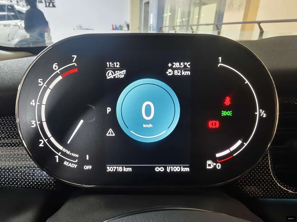 MINI Hatch 5