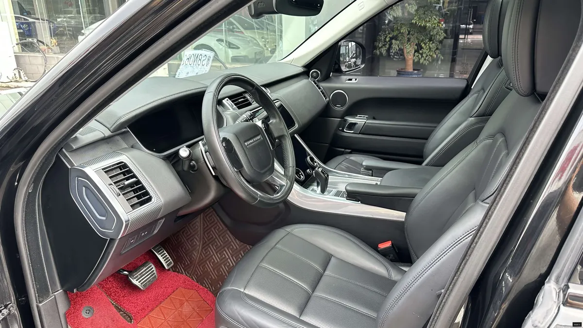 Land Rover Range Rover Sport 5
