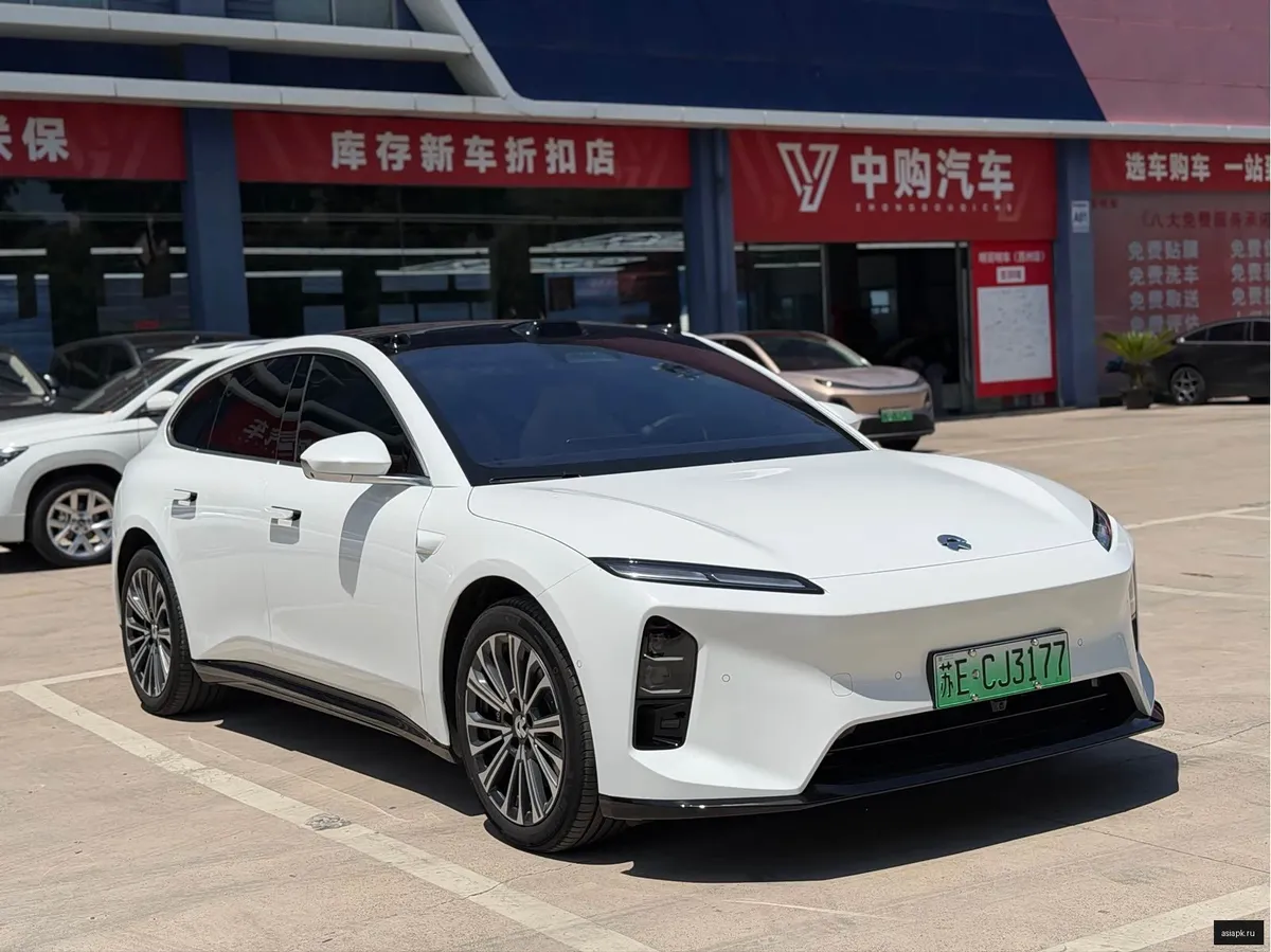 Nio ET5 3