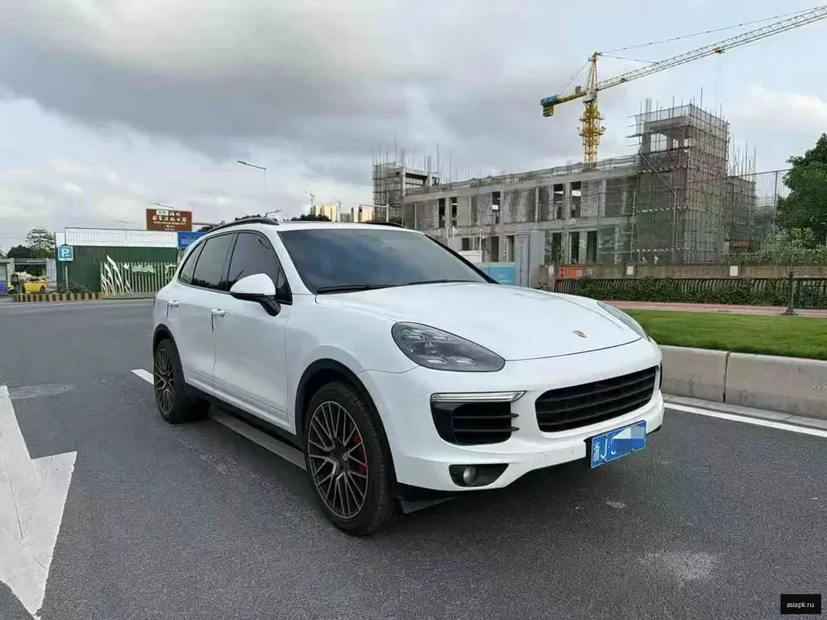 Porsche Cayenne 2