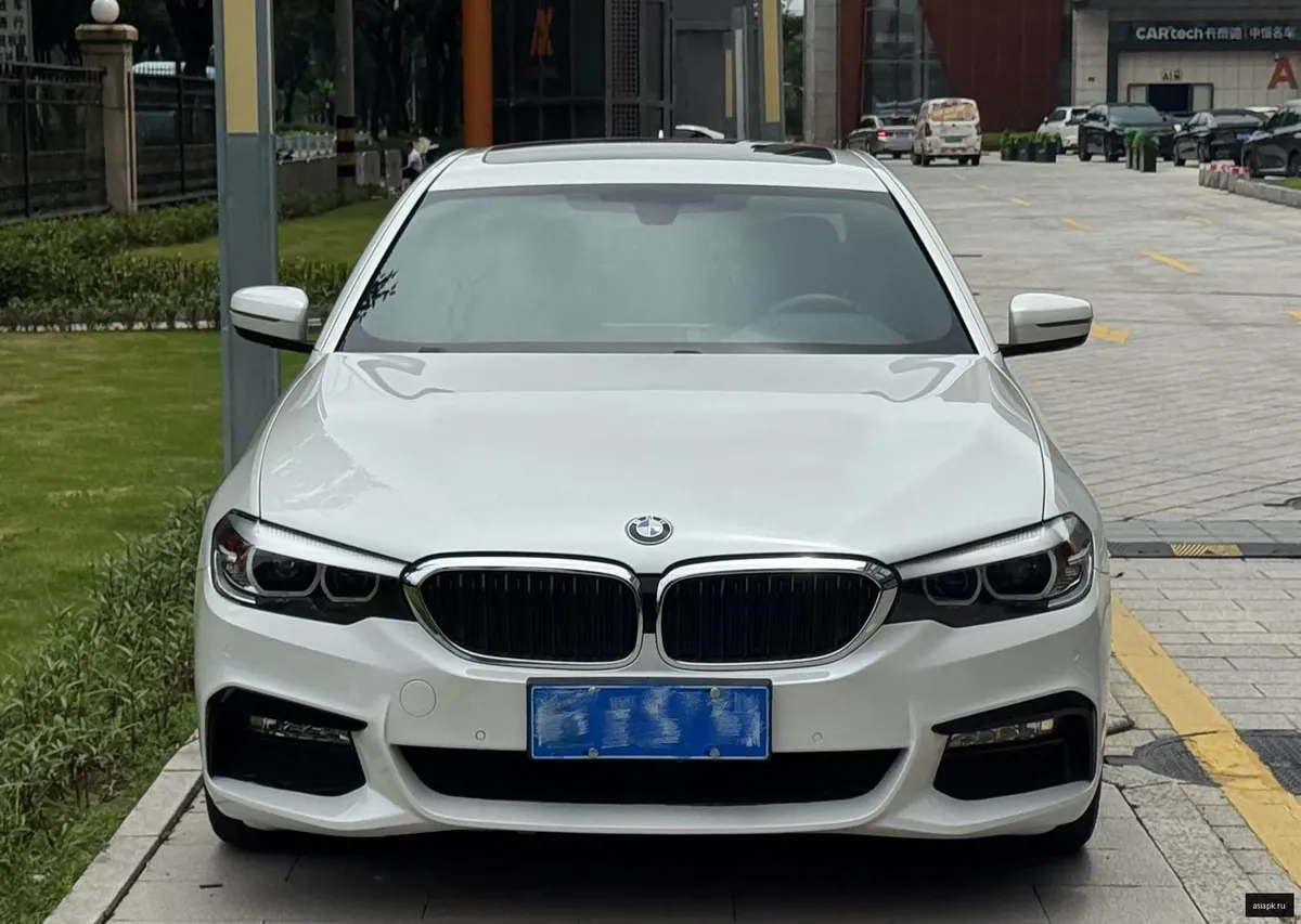 BMW 5-Series 2