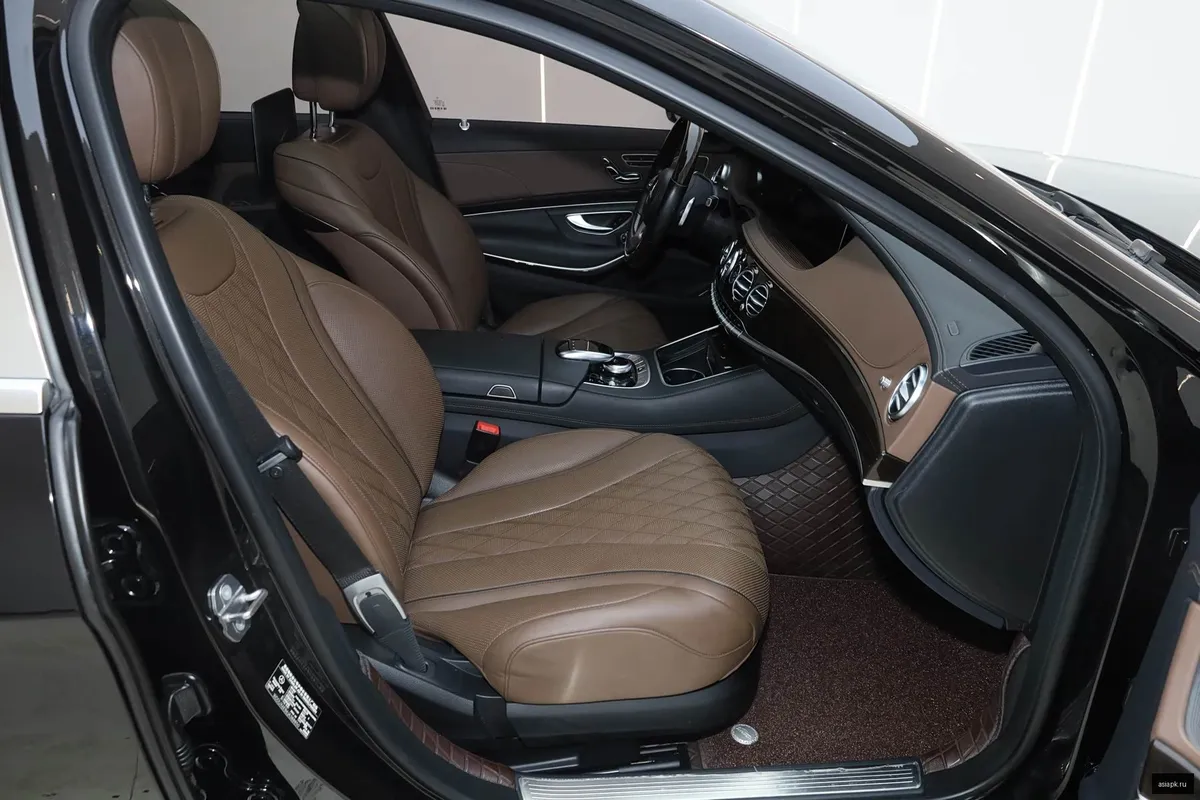 Mercedes-Benz S-Class 4