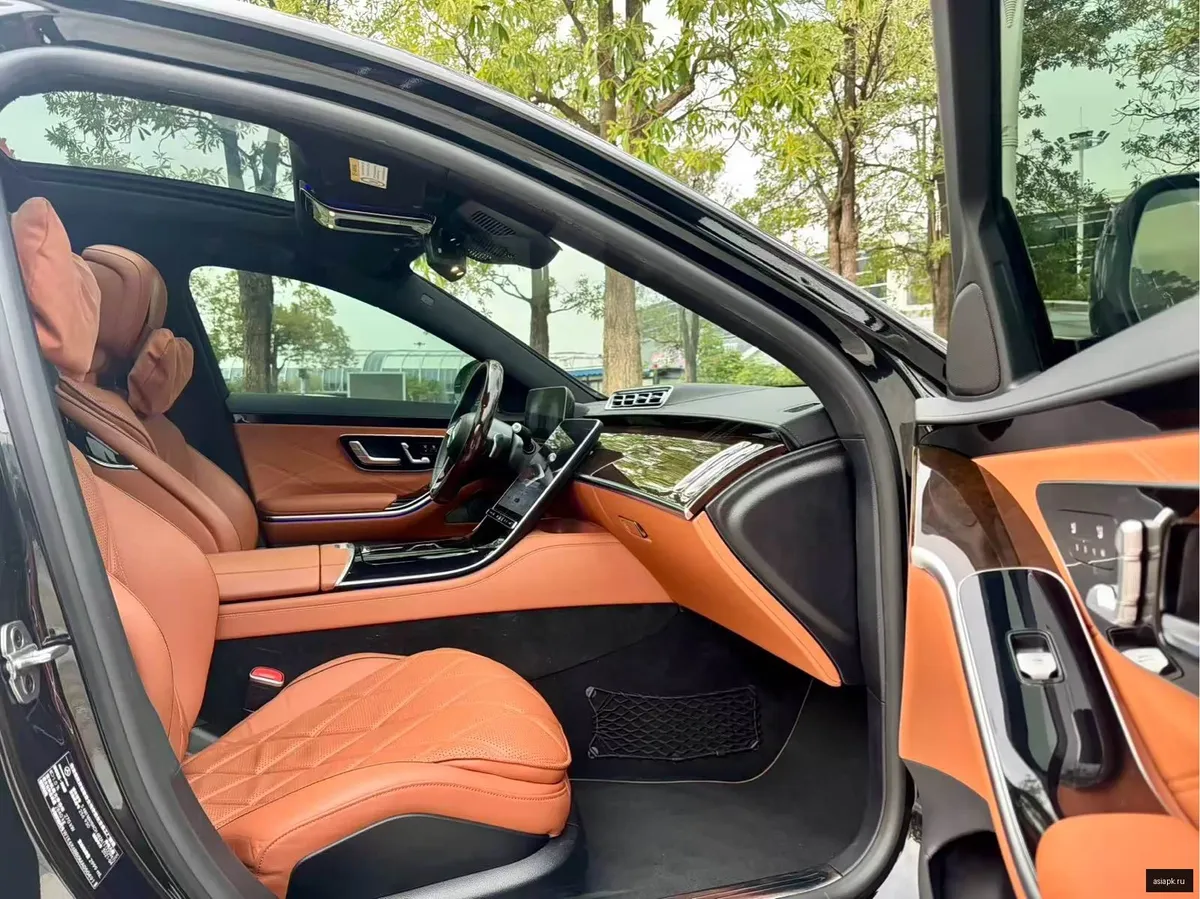 Mercedes-Benz S-Class 5