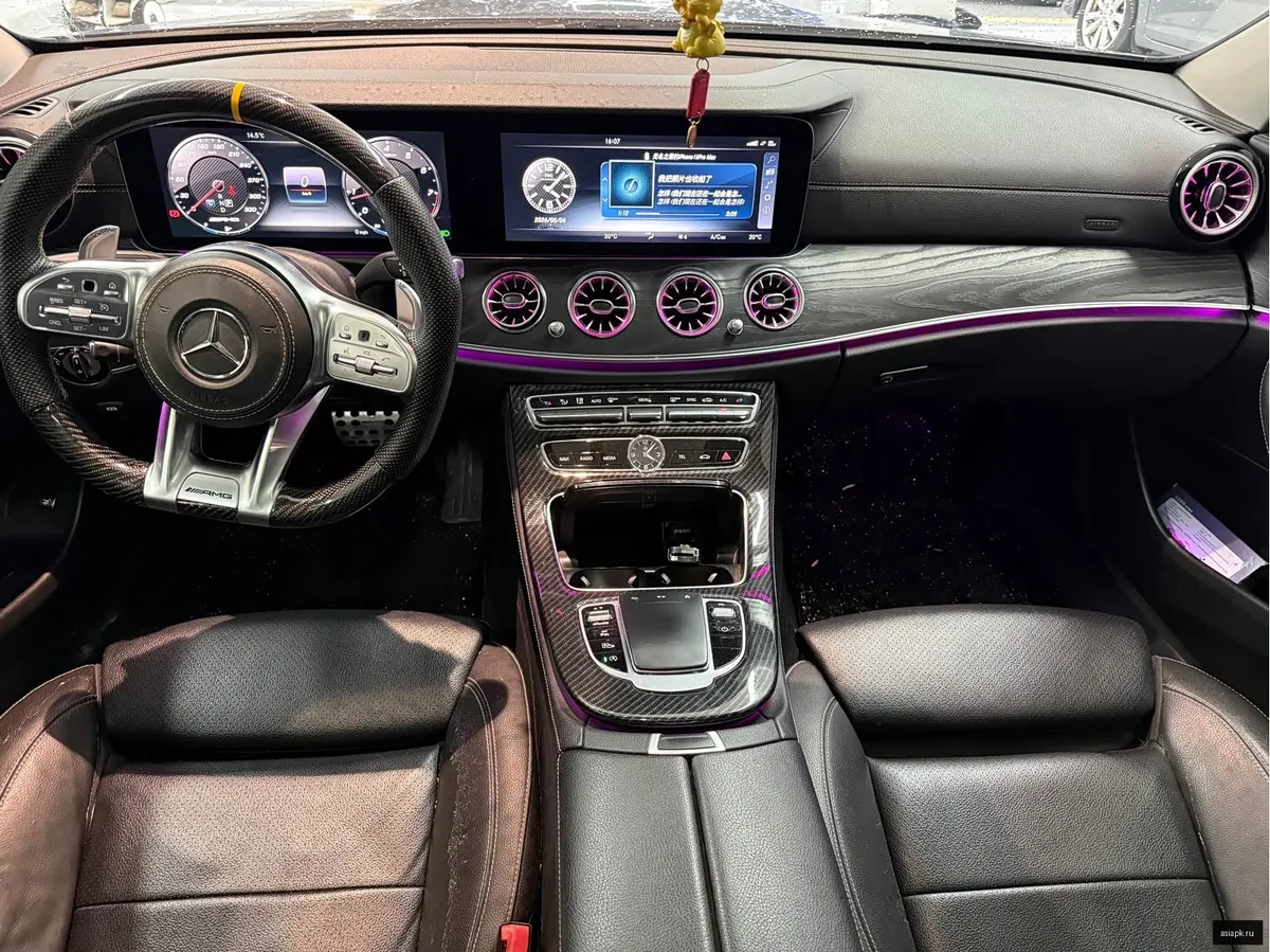 Mercedes-Benz E-Class 6