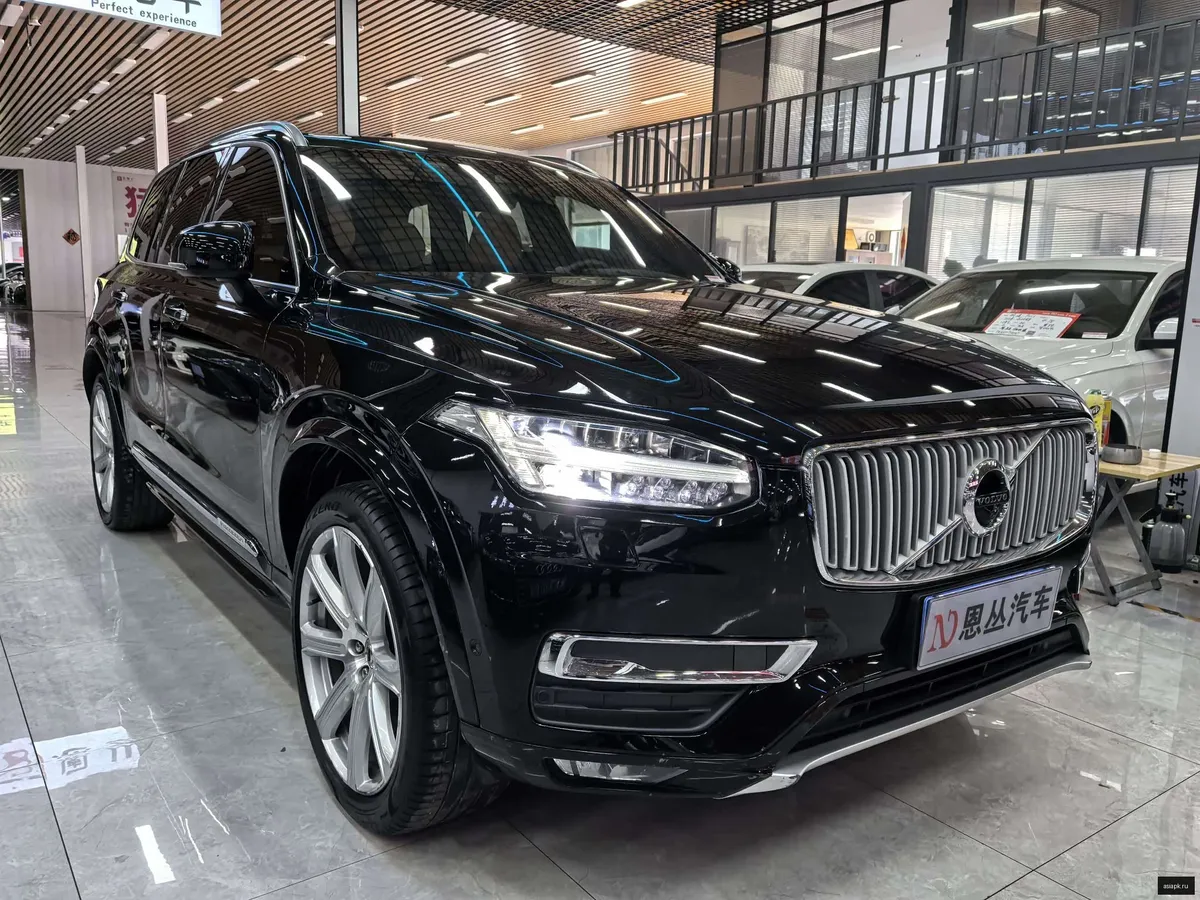 Volvo XC90 3