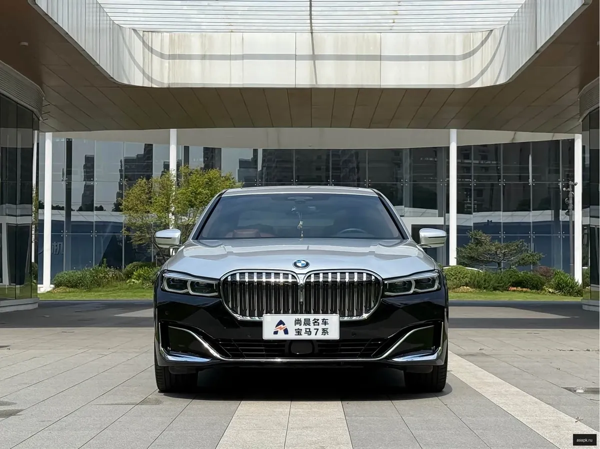 BMW 7-Series 2