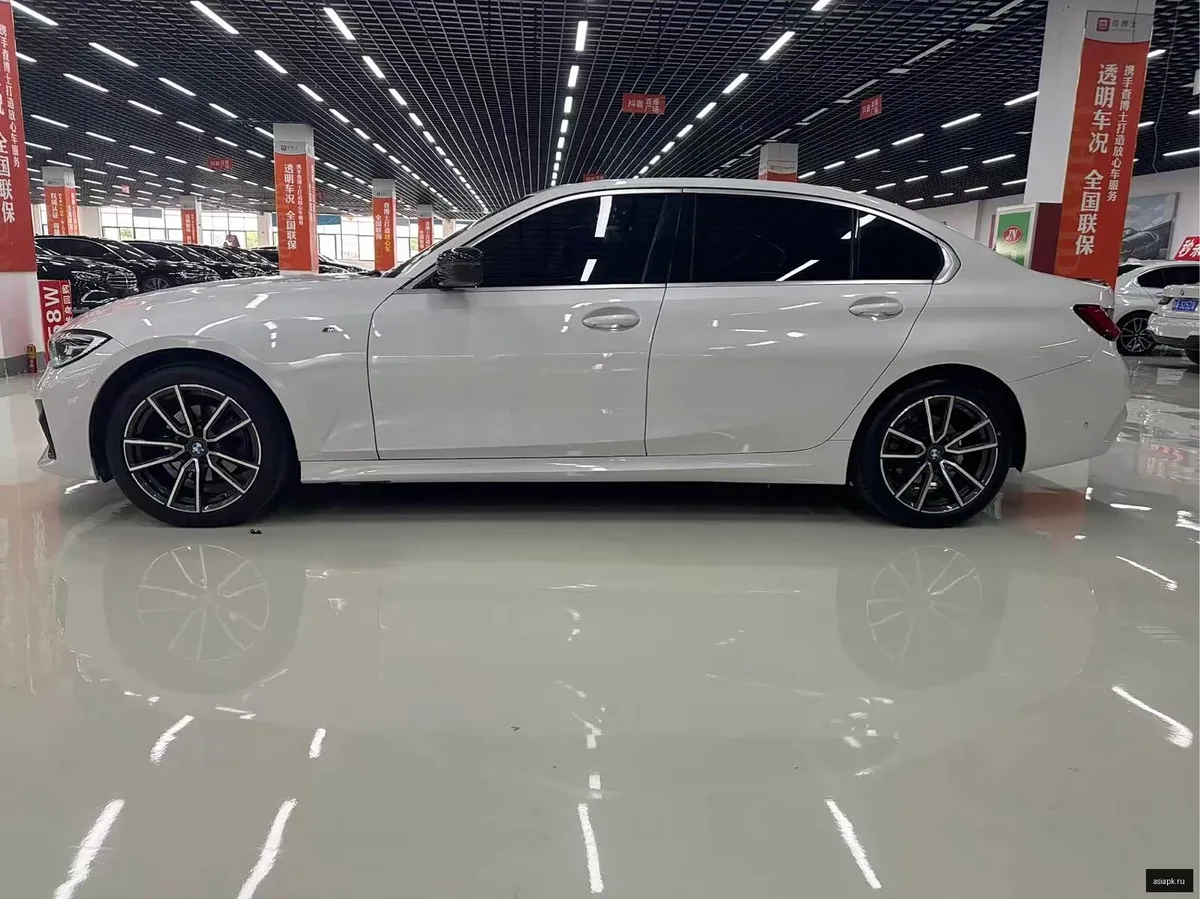 BMW 3-Series 4