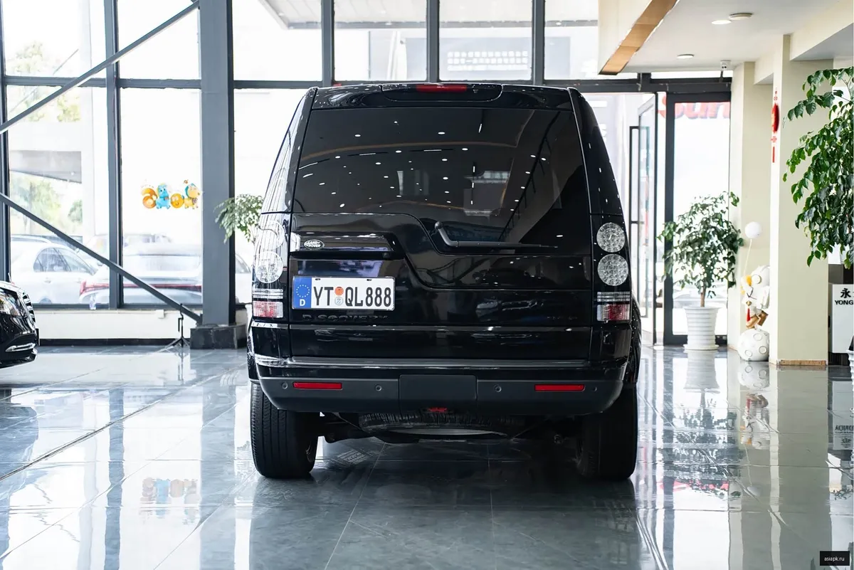 Land Rover Discovery 6