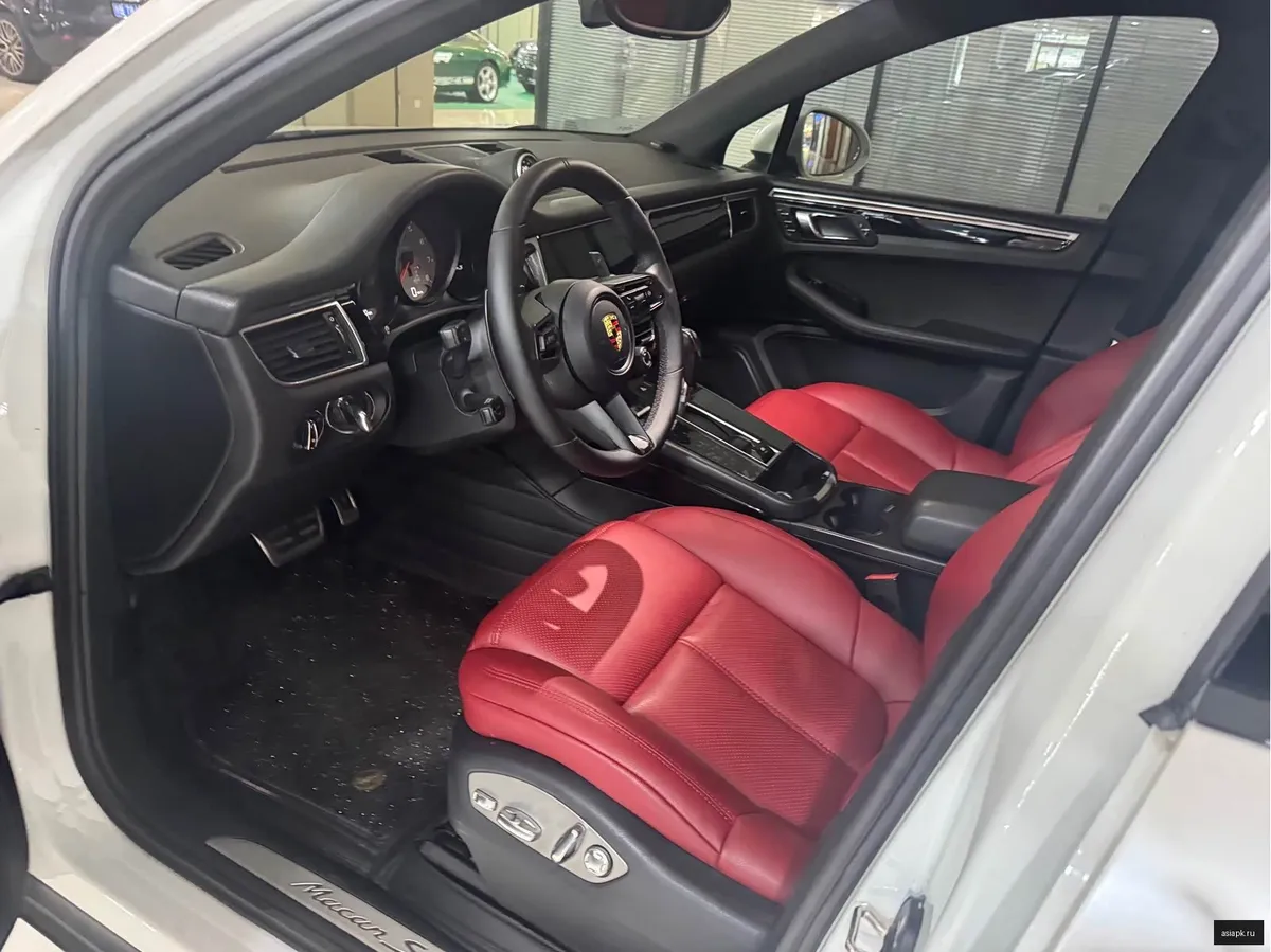 Porsche Macan 3