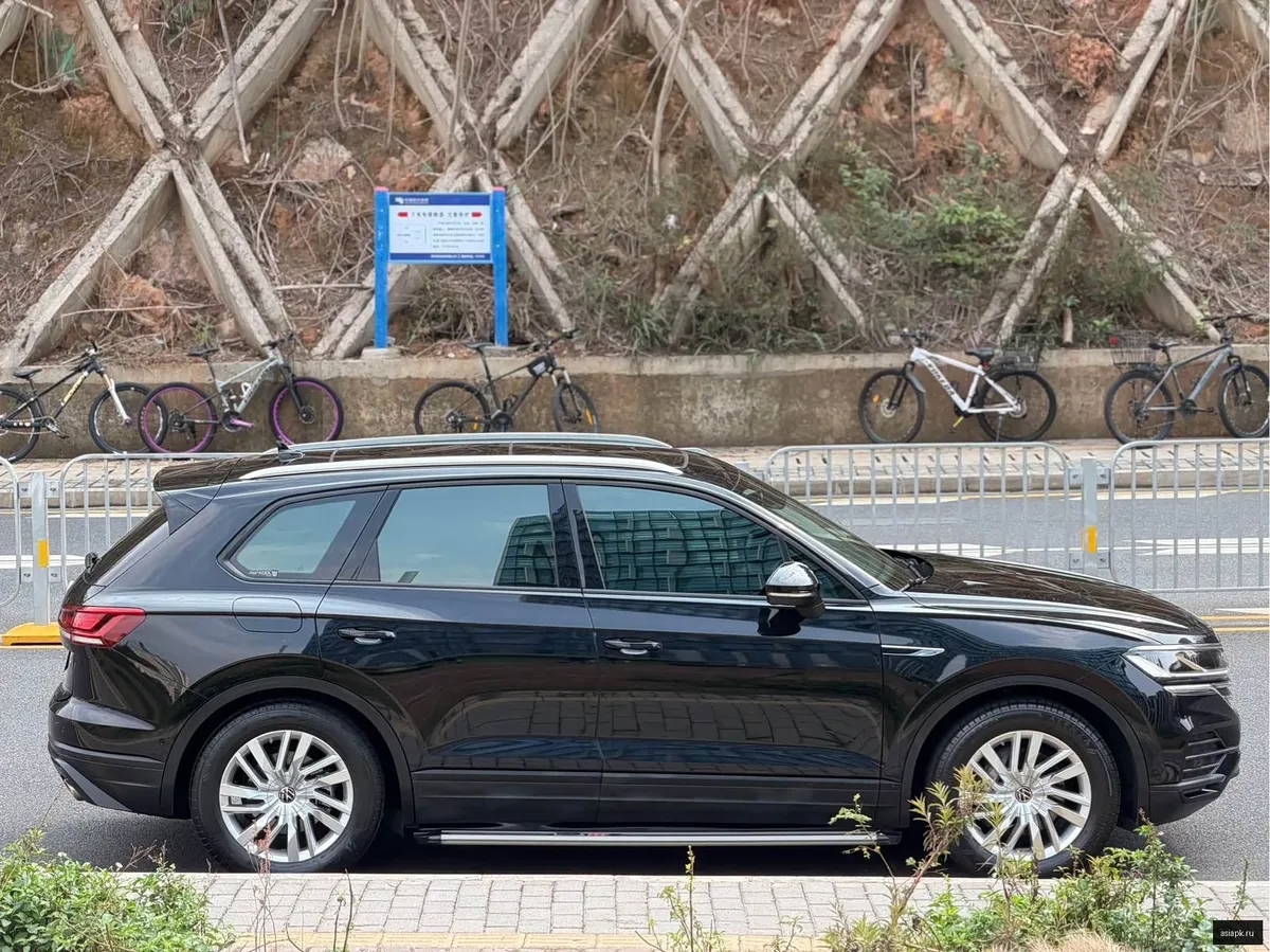 Volkswagen Touareg 4
