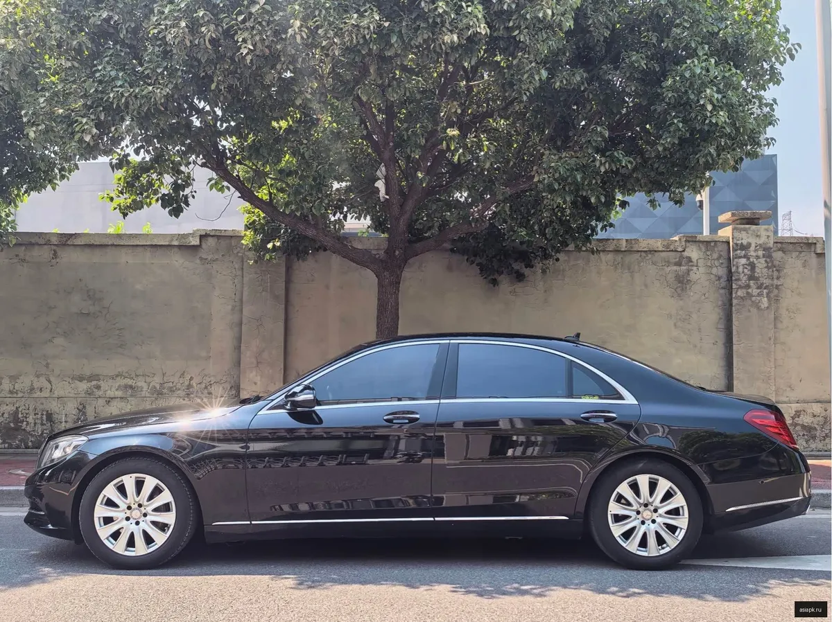 Mercedes-Benz S-Class 3